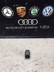 Кнопка открывания багажника Audi A6