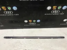 Молдинг стекла Mercedes-Benz C-Class