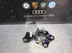 Петля двери Mercedes-Benz R-Class