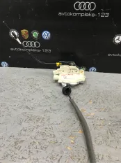 Замок двери Audi A6