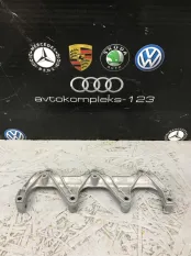 Кронштейн впускного коллектора Audi A6