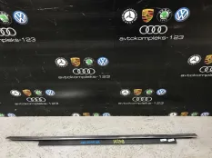 Молдинг двери Audi A6