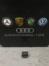 Кнопка открывания багажника Audi A6