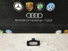 фонарь подсветки номера Audi A4
