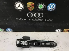 Механизм регулировки ремня безопасности Audi A4