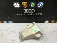 Кронштейн двигателя Audi A6