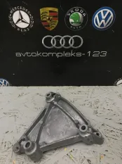 Кронштейн кондиционера Audi A6