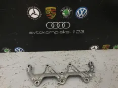 Кронштейн впускного коллектора Audi A6