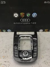 Панель управления мультимедийной системы Audi A4