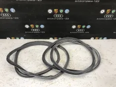 Уплотнение двери Audi A4