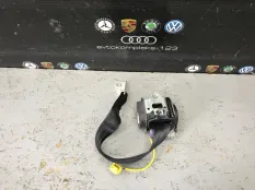 Ремень безопасности Volkswagen Golf