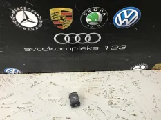 Кнопка стеклоподъемника Audi A3