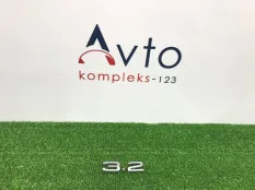 Шильдик Audi A4