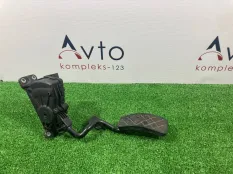Педаль газа Audi A6