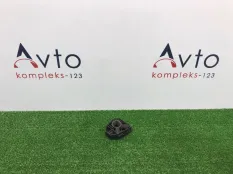 Кронштейн радиатора Audi TT