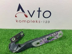 Петля капота Audi A4