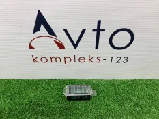 Плафон салонный Audi Q3