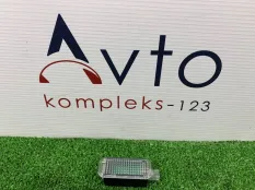 Плафон салонный Audi Q3