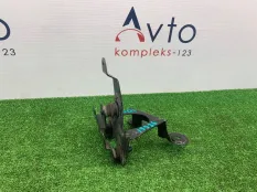 Кронштейн блока ABS Audi A3