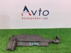 Уплотнитель крыла Audi A3