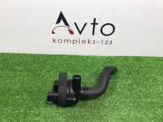 Насос водяной (помпа) Mercedes-Benz C-Class