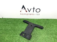 Кронштейн радиатора Mercedes-Benz C-Class