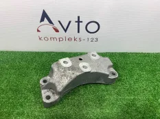 Кронштейн акпп Audi TT