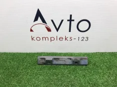 Кронштейн впускного коллектора Audi Q3