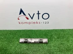 Кронштейн впускного коллектора Volkswagen Tiguan