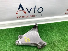 Кронштейн кондиционера Audi A6