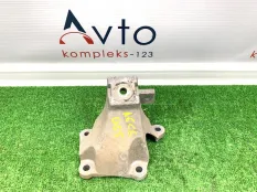 Кронштейн двигателя Audi A6