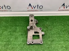 Кронштейн генератора Audi TT