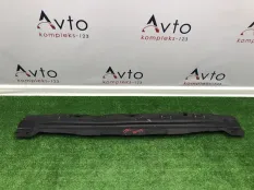 Кронштейн радиатора Audi Q7