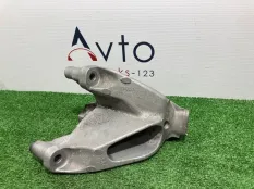 Кронштейн двигателя Audi A4