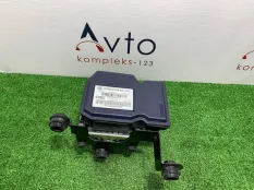 Блок abs (насос) Audi Q3