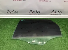 Стекло двери Audi A6