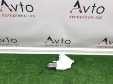 Моторчик стеклоподъемника Audi A6