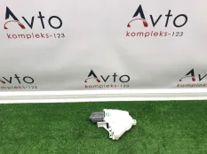 Моторчик стеклоподъемника Audi A6