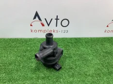 Насос водяной (помпа) Audi A4