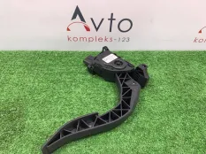 Педаль газа Audi A4