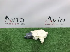 Моторчик стеклоподъемника Mercedes-Benz C-Class