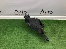 Кронштейн фары Audi Q7