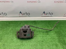 Суппорт тормозной Audi Q3