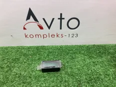 Плафон салонный Audi A6