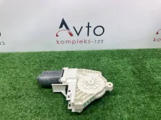 Моторчик стеклоподъемника Audi A5
