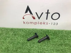 Кронштейн радиатора Audi A6