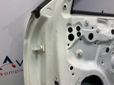Дверь Audi A1