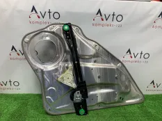 Стеклоподъемник Mercedes-Benz C-Class