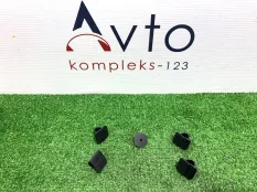 Клипса шумоизоляции капота Audi A5