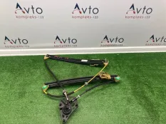 Стеклоподъемник Audi Q3